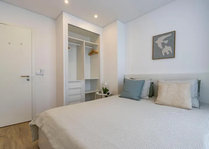 Sunny & With Pool By Algarve Dream Holidays *