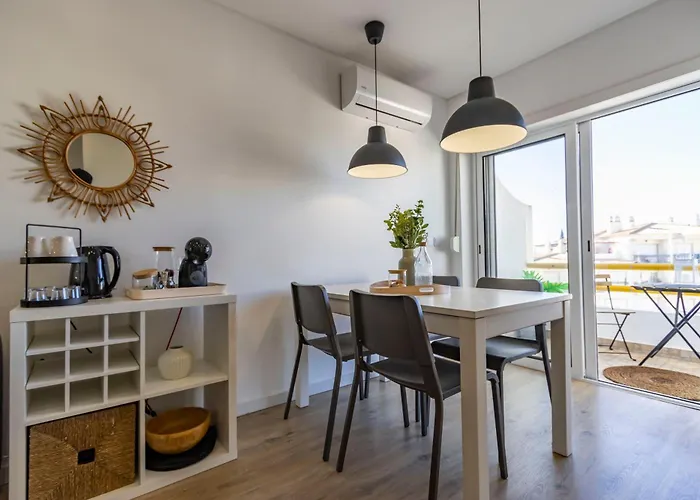 Sunny & With Pool By Algarve Dream Holidays *