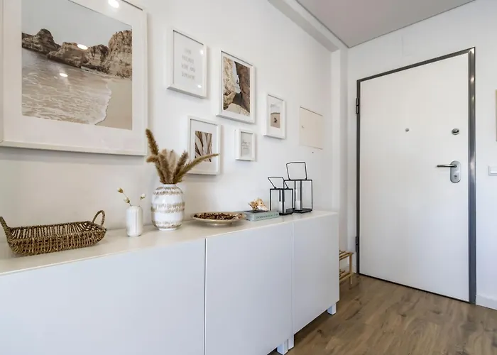 Sunny & With Pool By Algarve Dream Holidays *