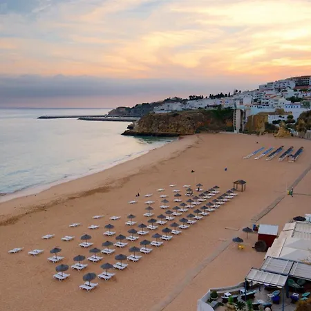 Sunny & With Pool By Algarve Dream Holidays *